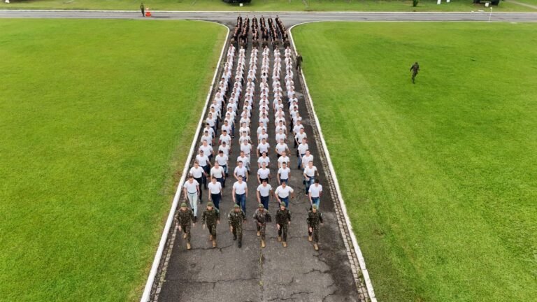 Jovens têm até 30 de junho para fazer o alistamento militar obrigatório