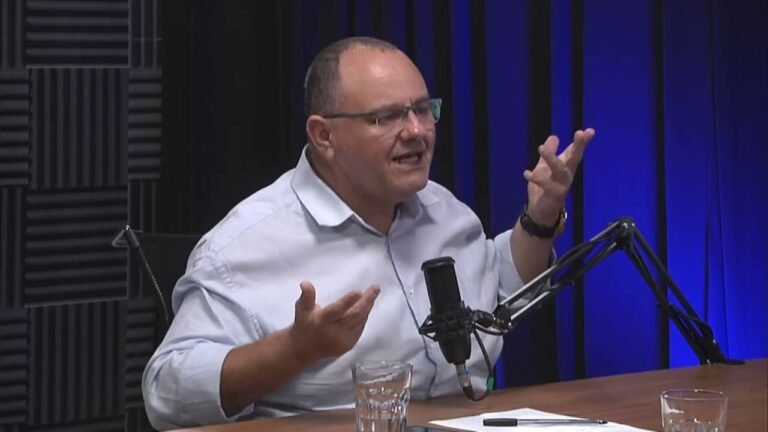 PODCAST – Notisul Cast – Episódio 001 Entrevista Prefeito de Capivari de Baixo Claudir Bittencourt (PL) 16/05/2025