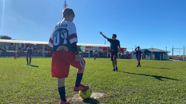 Colégio Dehon marca presença no Moleque Bom de Bola em Tubarão