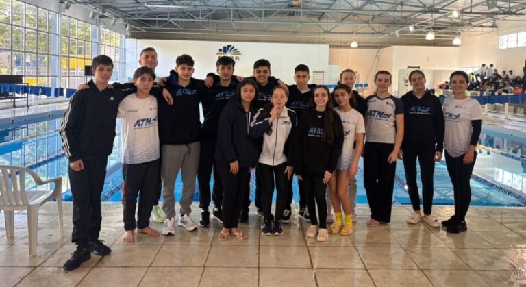 Nadadores de Tubarão brilham nos JESC com medalhas de ouro e prata