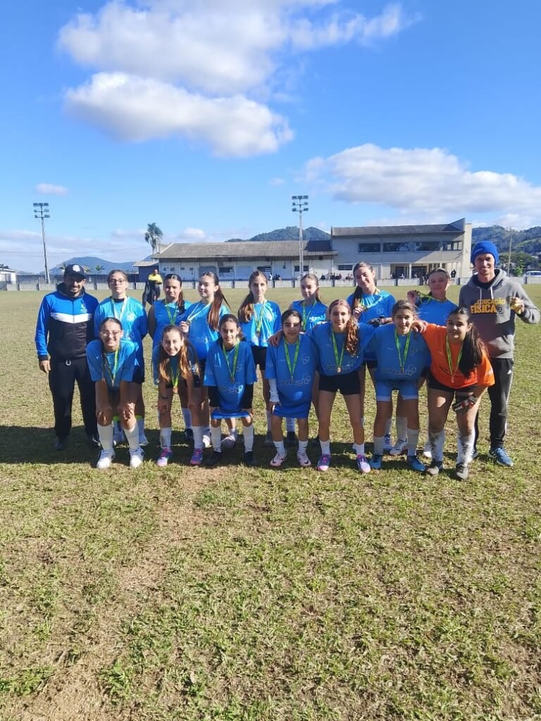 Colégio Dehon conquista título do Moleque Bom de Bola