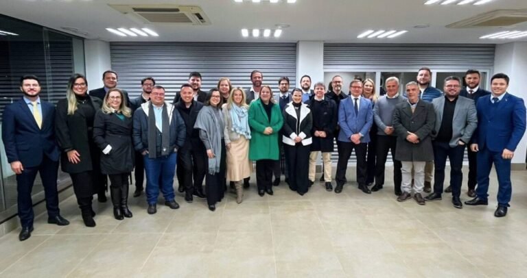 OAB de Criciúma lidera encontro regional com subseções do Sul de SC