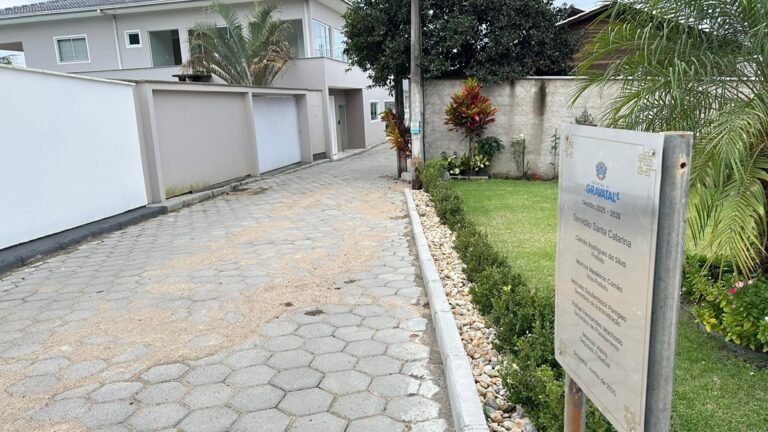 Gravatal entrega pavimentação de 6 ruas em três bairros da cidade