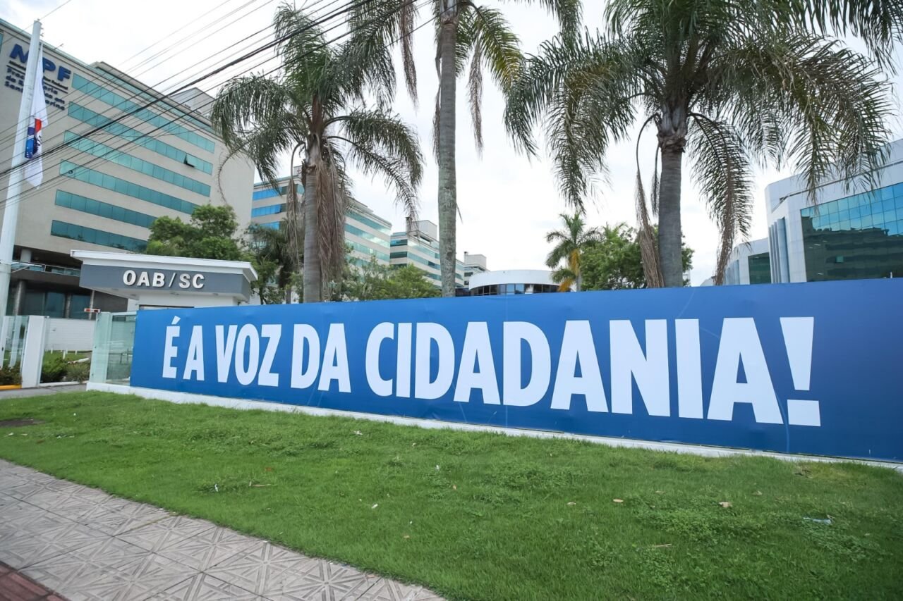 OAB/SC inaugura Central de Prerrogativas durante conferência inédita