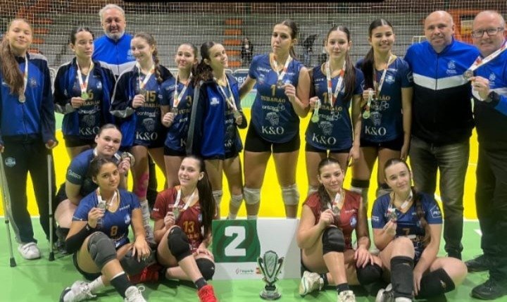 Tubarão conquista pódio no voleibol e futsal da Olesc 2025