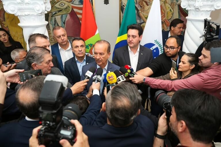 Pelo Estado – Encontro centro-direita busca soluções para o país