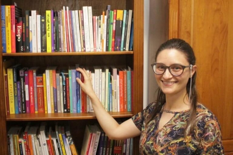 Criciúma inaugura clube de leitura gratuito para adolescentes