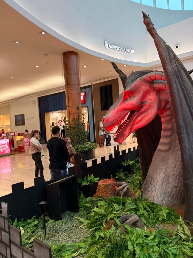 Exposição de dragões chega ao Nações Shopping e promete encantar todas as idades
