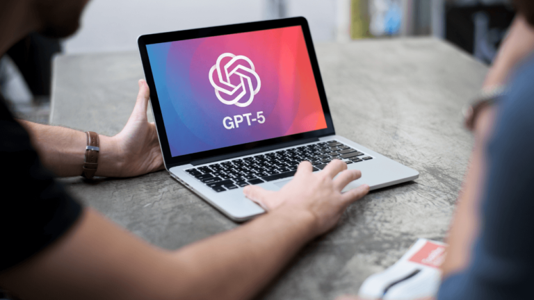 GPT-5 da OpenAI promete raciocínio de nível PhD e precisão recorde