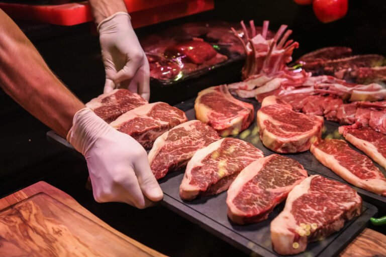Procon de Tubarão aponta variação de até R$ 39 no preço da carne