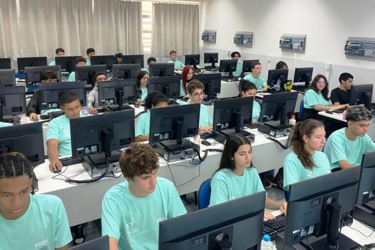 Senai/SC abre 586 vagas gratuitas em cursos técnicos para ensino médio