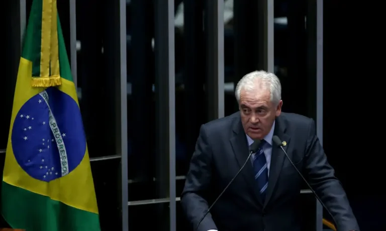 CCJ do Senado pauta PEC da Blindagem com expectativa de rejeição