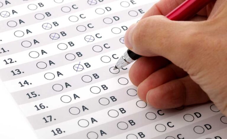 Justiça manda anular concurso público mais de 20 anos depois por beneficiar parentes de políticos em SC