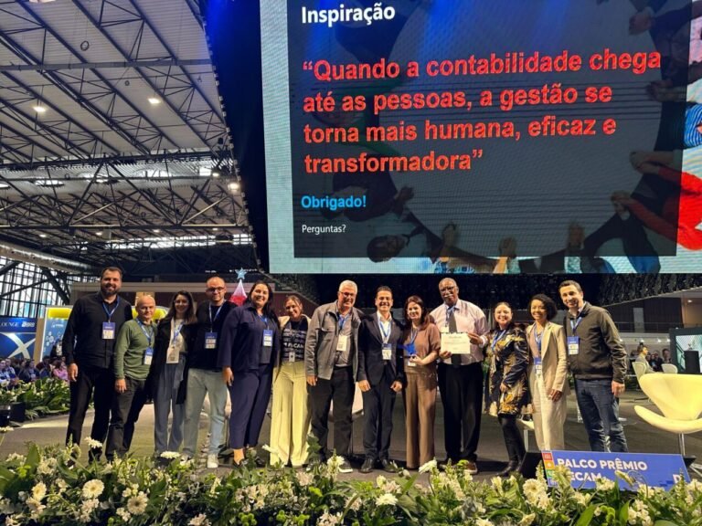 Tubarão apresenta case de transparência e inovação no COMAC-SC em Balneário Camboriú