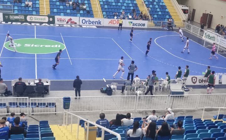 Tubarão Futsal goleia Joaçaba por 8 a 2 na Série Ouro do Estadual