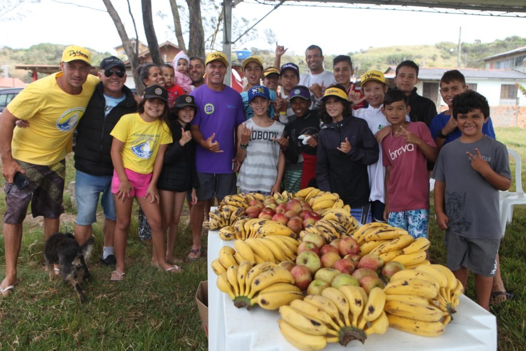 21º Campeonato de Surf do Bananinha agita a praia do Porto em Imbituba