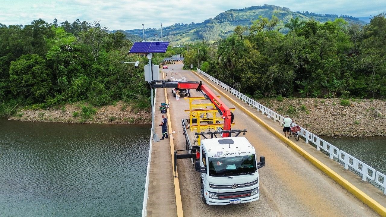Praia Grande instala nova estação hidrológica para monitorar nível do rio