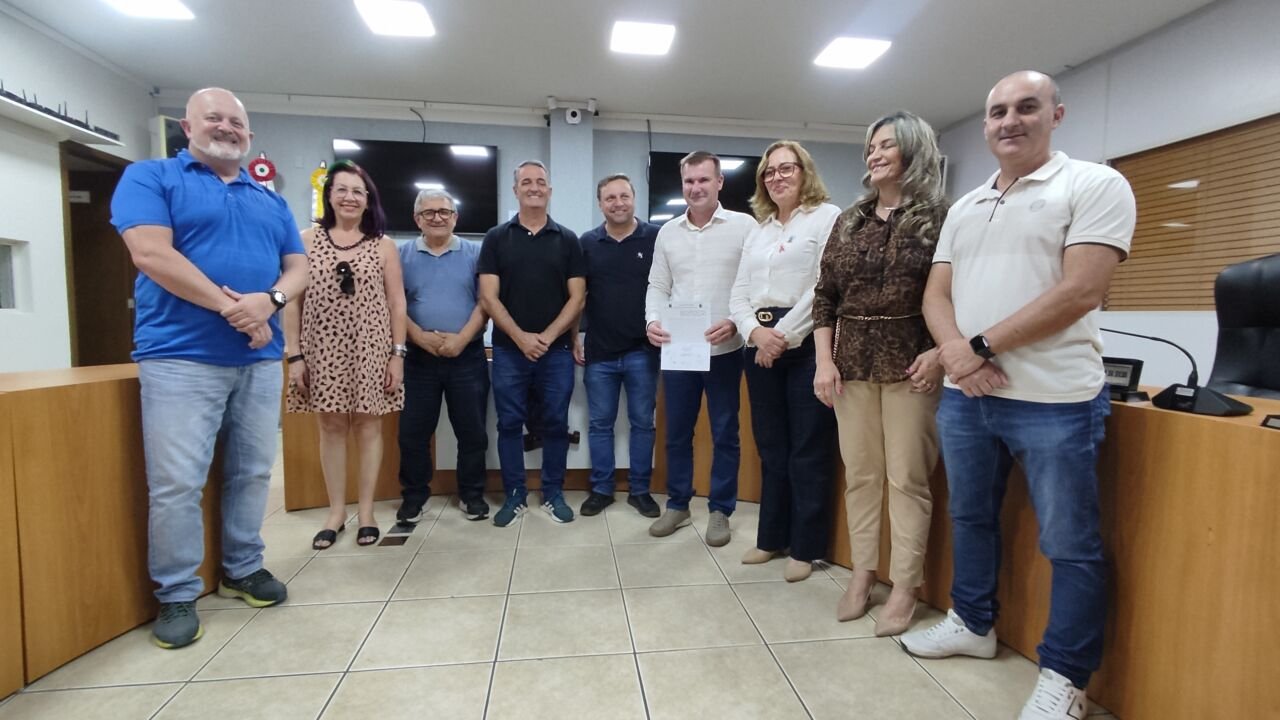 Genevaldo Cardoso assume vaga na Câmara de Urussanga