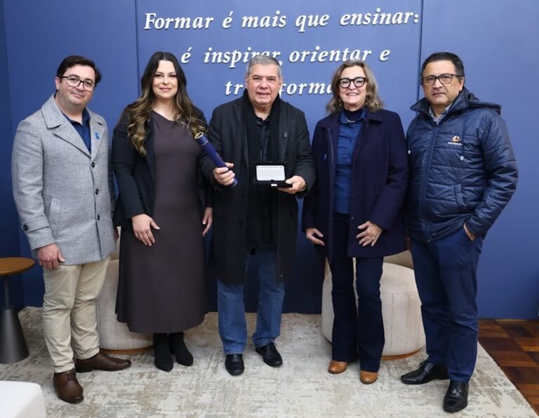 Educação Física Uniplac homenageia o deputado Mário Motta