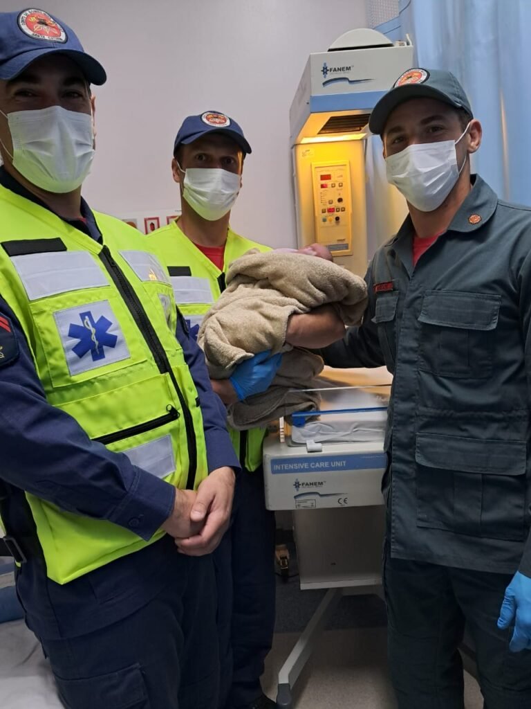 Bombeiros realizam parto de emergência em Criciúma