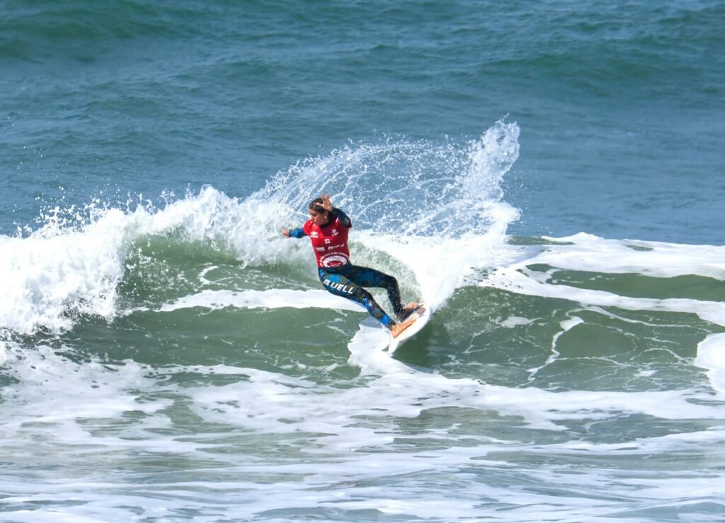 decisão do South to South Tríplice Coroa de Surf Imbitubense 2025,