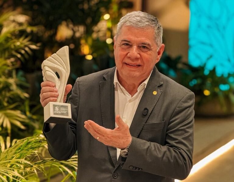 Deputado Mário Motta recebe prêmio nacional pelo Plano Mendoza