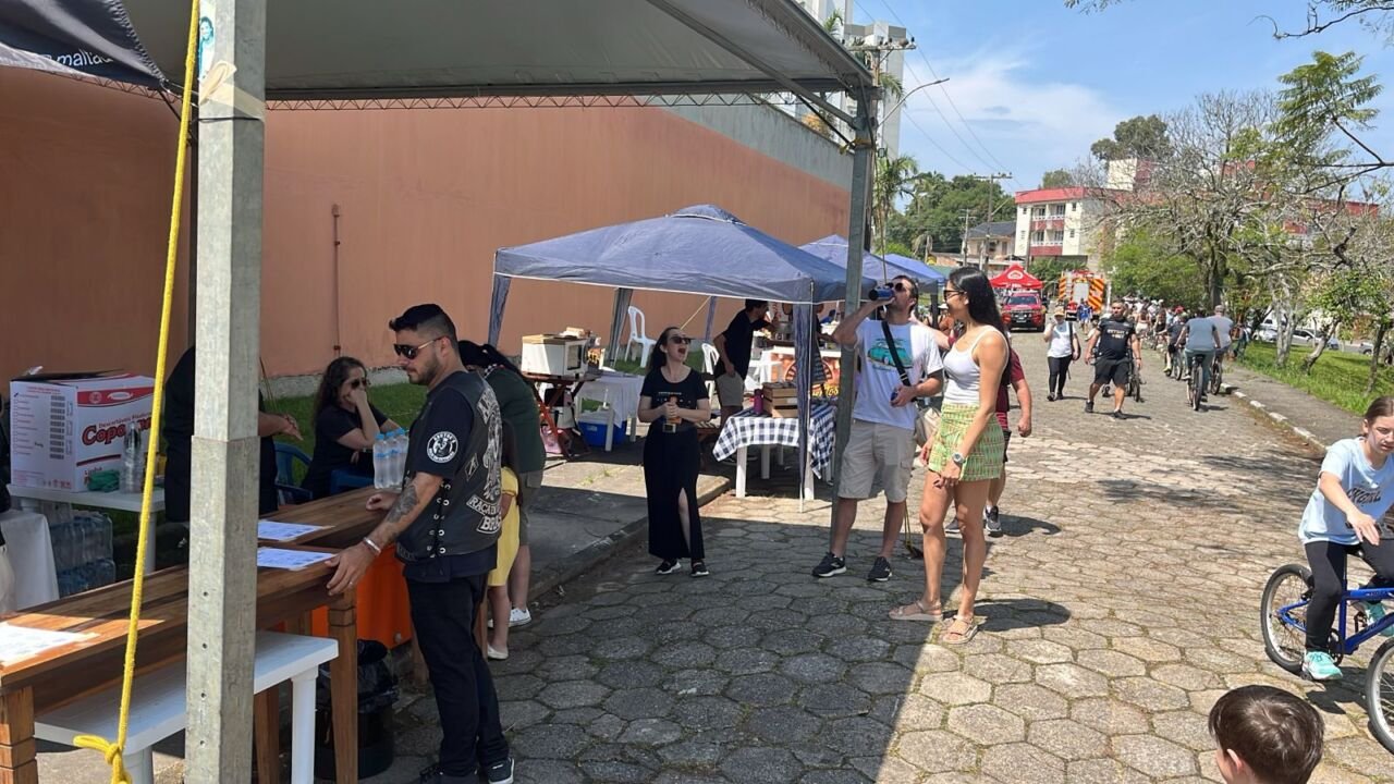 Evento da Unitvsc comemora 19 anos com atrações e passeio ciclístico
