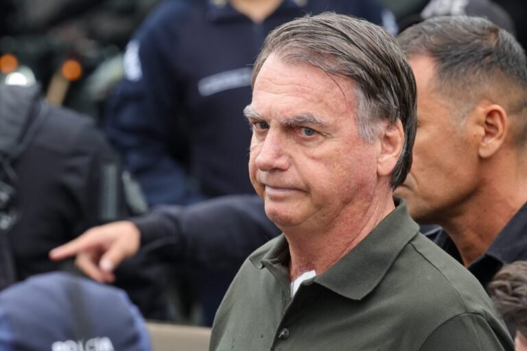 STF forma maioria e mantém prisão preventiva de Bolsonaro