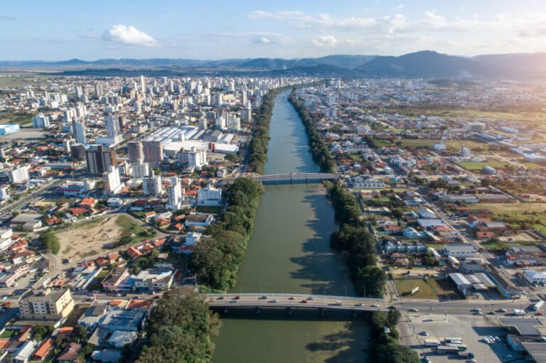 Tubarão é a 3ª cidade mais segura do Brasil em 2025