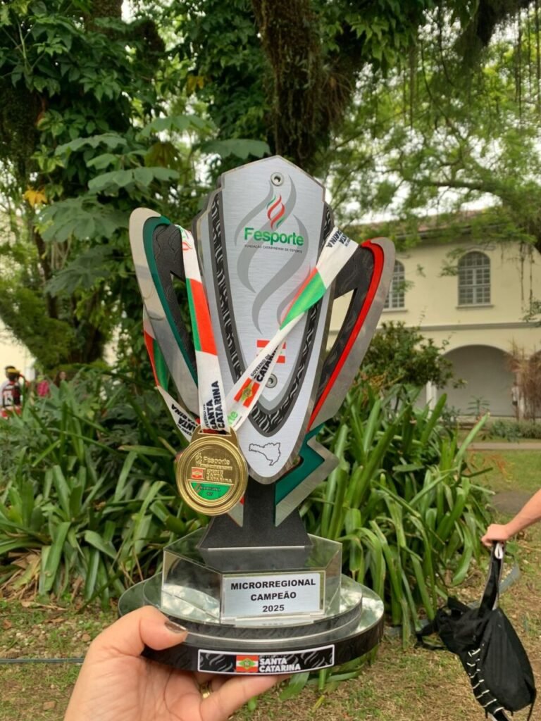 Colégio Dehon celebra 78 anos com grandes conquistas esportivas em 2025