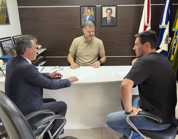 Tubarão realiza contratação emergencial para manutenção da iluminação pública