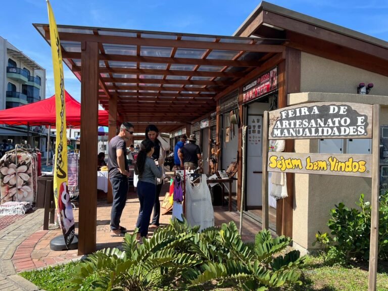 Balneário Arroio do Silva abre credenciamento para feira de artesanato de verão