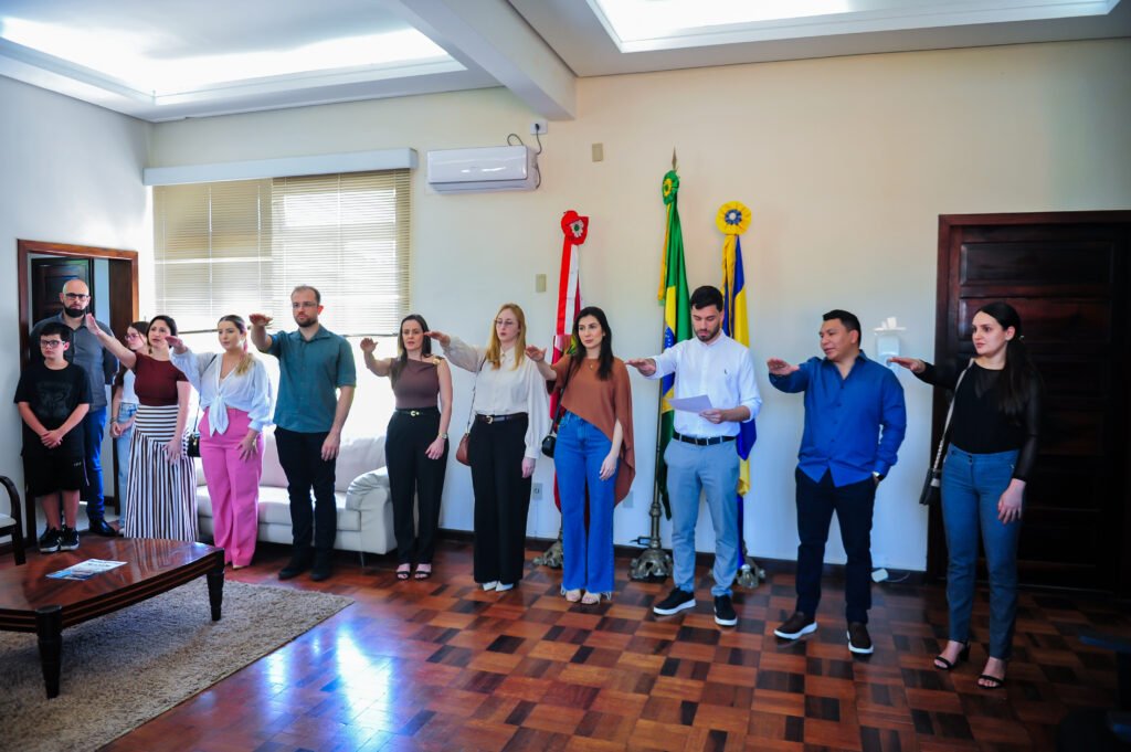 posse novos servidores Capivari de Baixo