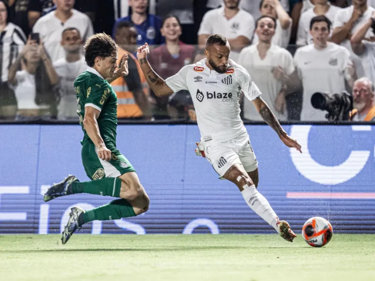 Três jogos movimentam fim de semana do Brasileirão; clássicos valem briga por título e fuga do Z4