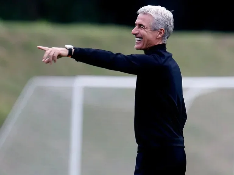 apresentação Luís Castro Grêmio