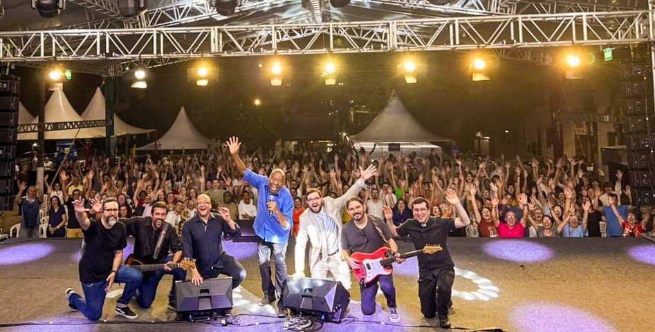 Natal na Catedral reúne multidão e emociona Tubarão