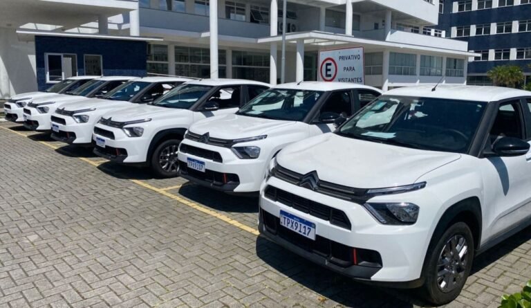 Polícia Civil de SC entrega seis novas viaturas para núcleos de Saúde Ocupacional