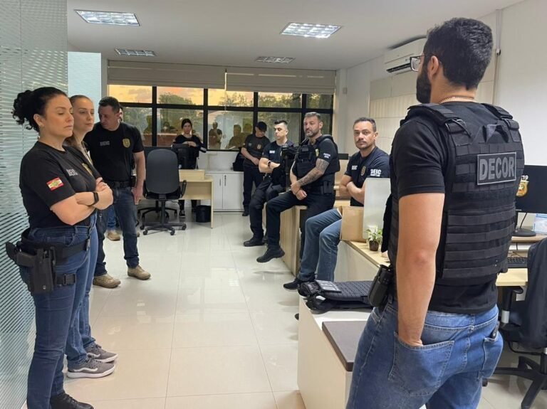 Polícia Civil deflagra operação contra suspeita de corrupção envolvendo médicos e administradora de ILPI em Joinville