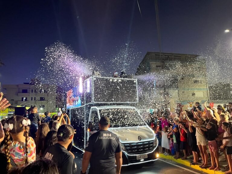 chegada do Papai Noel em Balneário Arroio do Silva