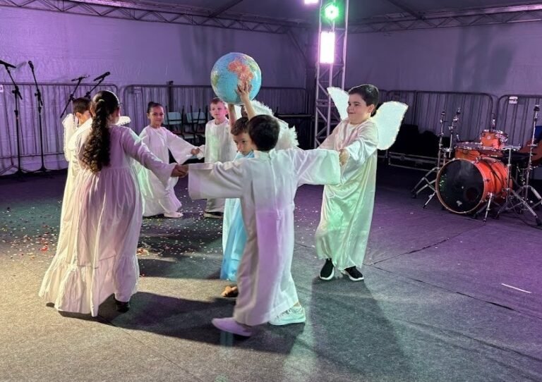 Turvo Sonhos de Natal encanta público na Praça Central