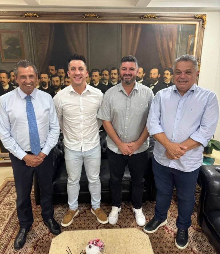 Rafael Pitoko reforça PSD de Gravatal em encontro com lideranças regionais