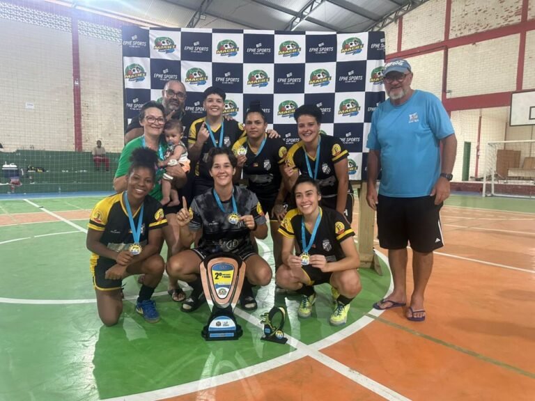 Batom é campeã do 2º Torneio de Futsal Feminino de Verão em Arroio do Silva