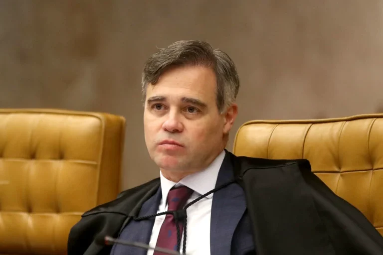 Dúvidas sobre postura de colegas levam ministros do STF a abrir mão do recesso