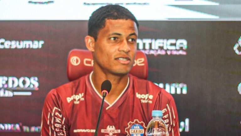 Joilson reforço do Caxias