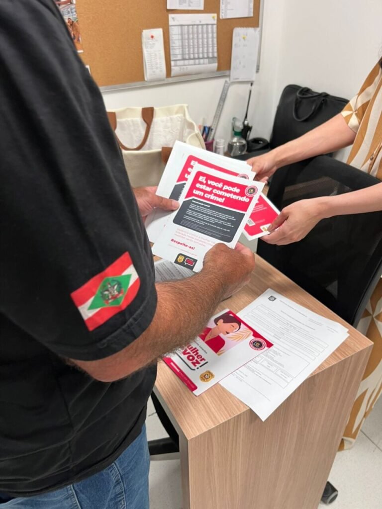 Polícia Civil reforça programa “A Mulher Tem Voz” durante o verão em SC