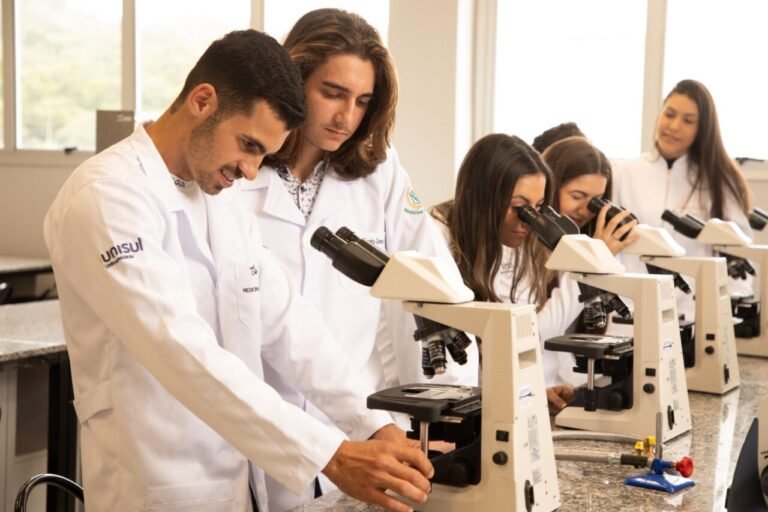 UniSul tem programa com nota 6 e outros três com nota 5 na avaliação da CAPES