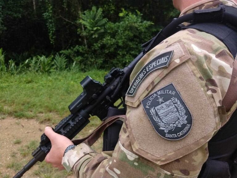 PM prende homem e recolhe produtos furtados Tubarão