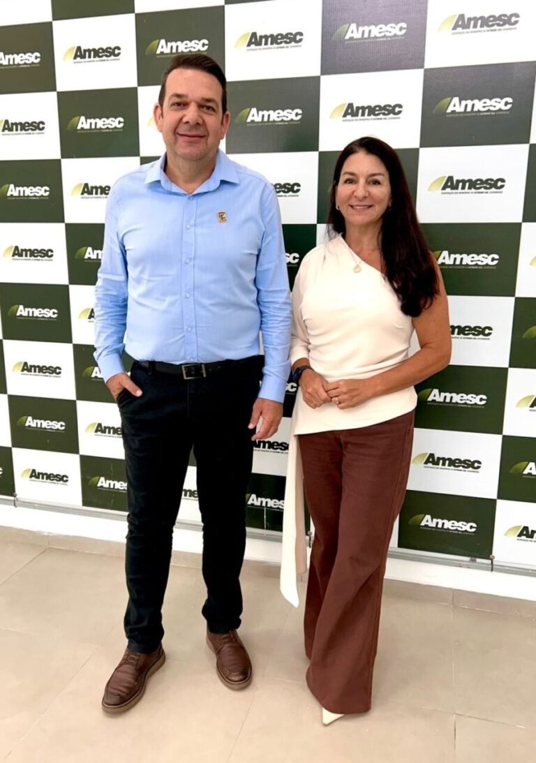 Alex Bianchin é eleito presidente da AMESC em votação unânime