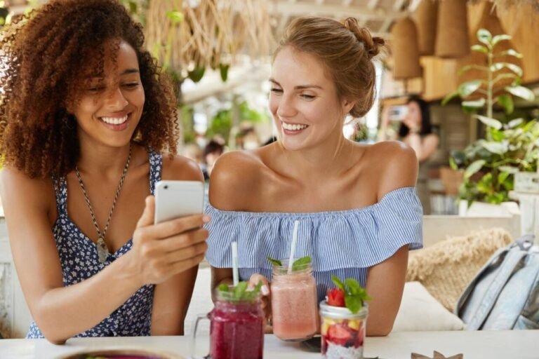 Turistas brasileiros impulsionam vendas de bares e restaurantes em SC no verão