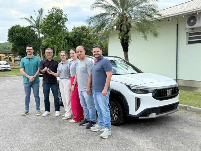 Vigilância Sanitária de Capivari de Baixo adquire novo veículo